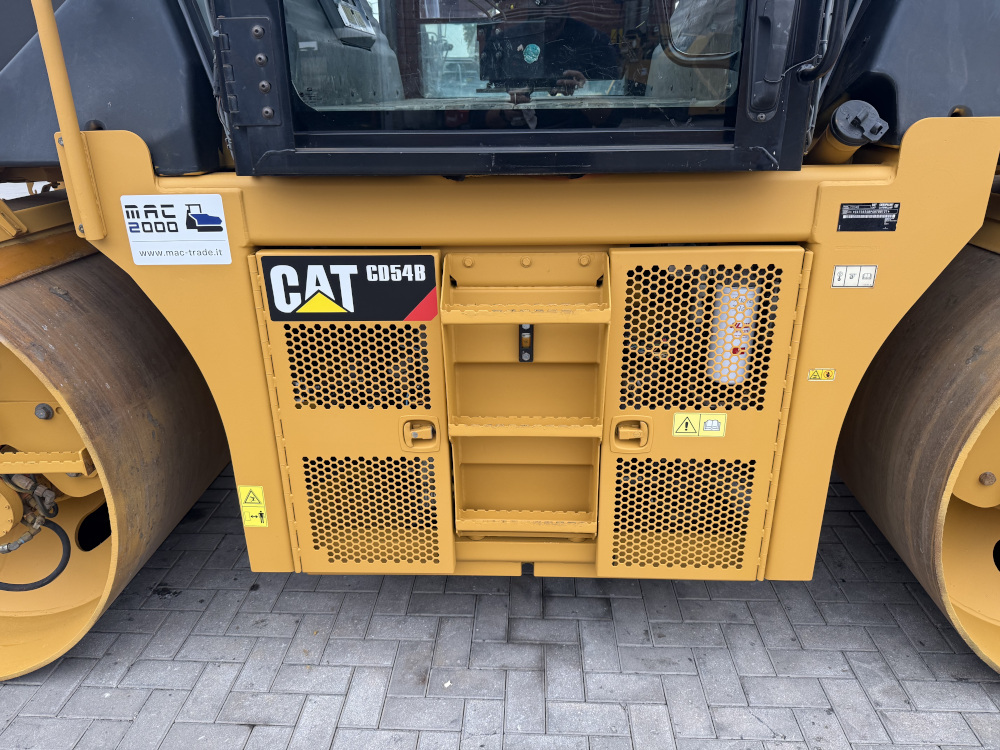 Usato 2014 Caterpillar CD 54B
