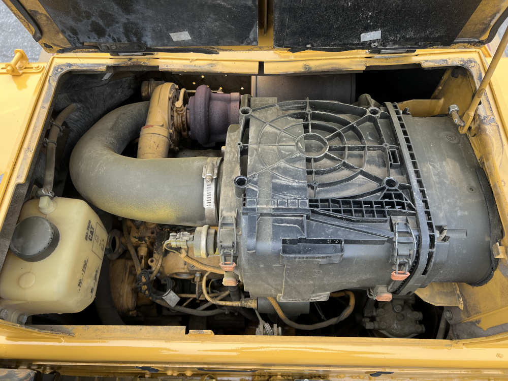 Usato 2014 Caterpillar AP 300D -138-