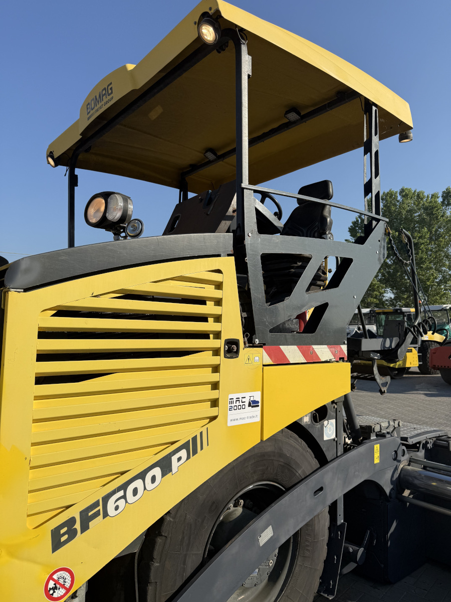 Usato 2010 Bomag BF 600P