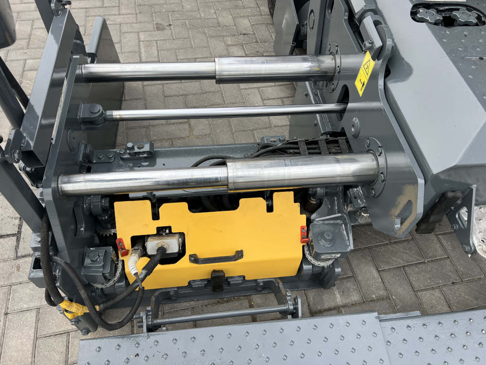 Usato 2016 Bomag BF 300 P-2