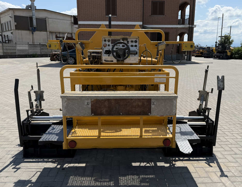 Usato 2009 Caterpillar BB 621C