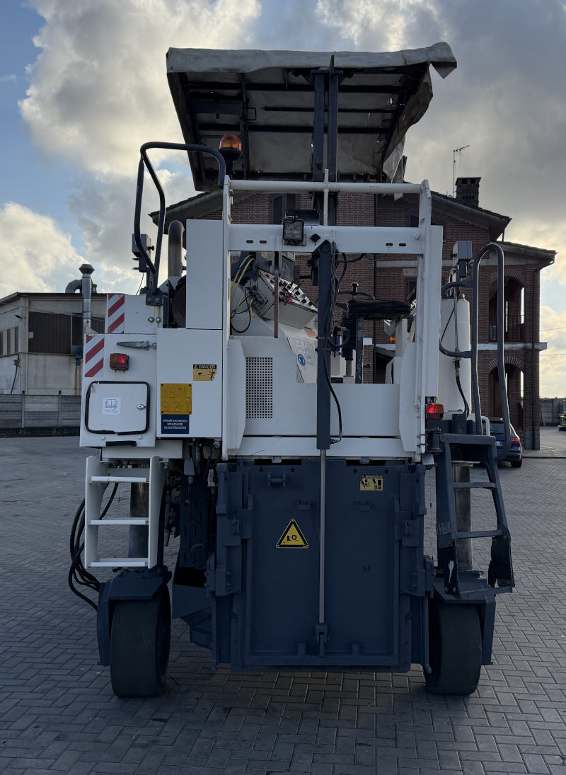 Usato 2001 Wirtgen W 1000F