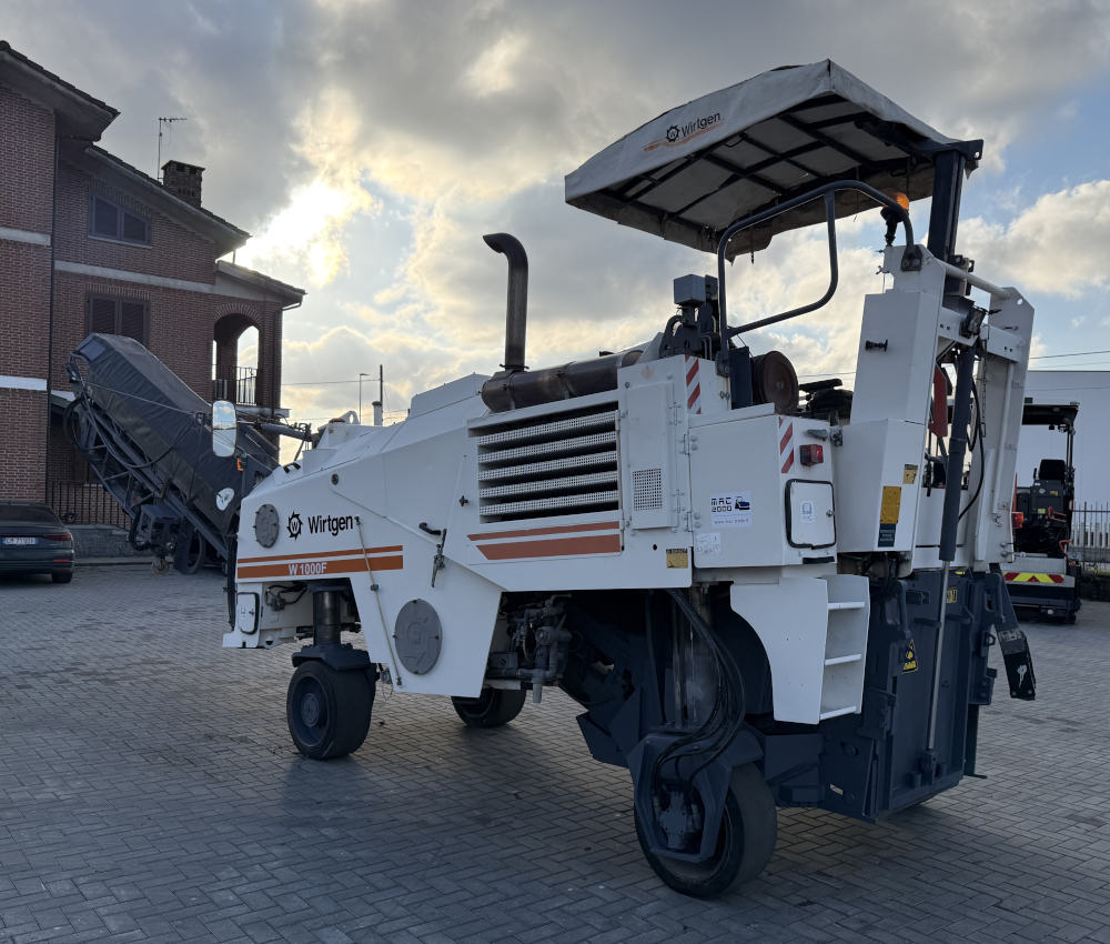 Usato 2001 Wirtgen W 1000F