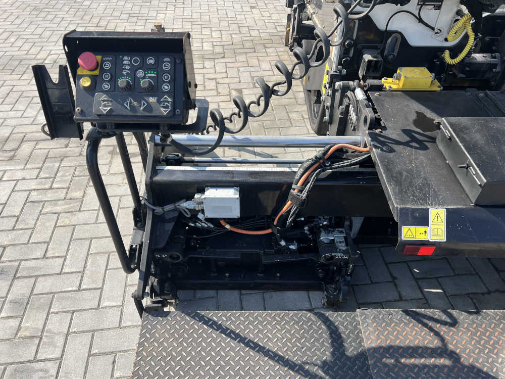 Usato 2016 Caterpillar AP 355F