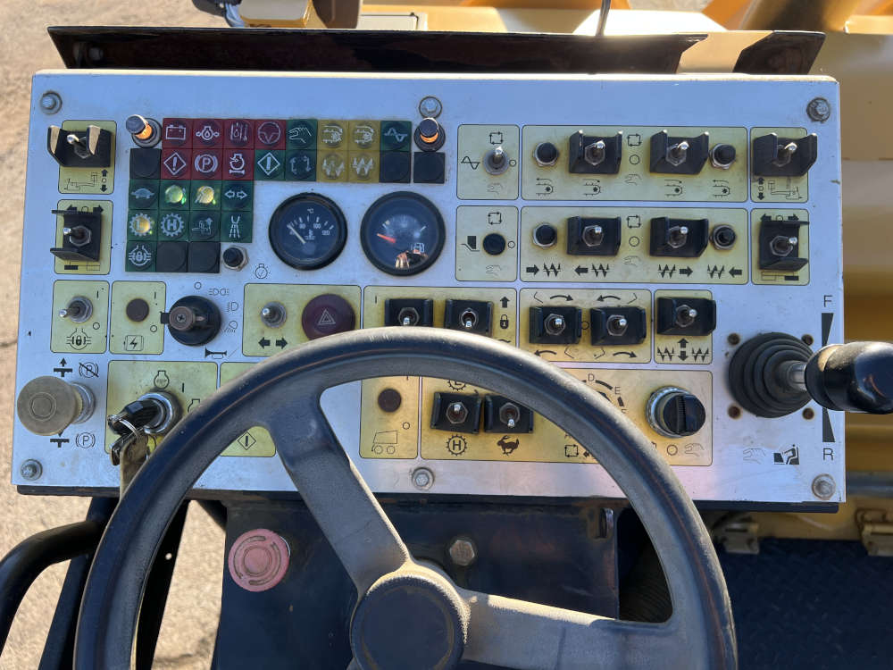 Usato 2008 Caterpillar AP 300 -146-