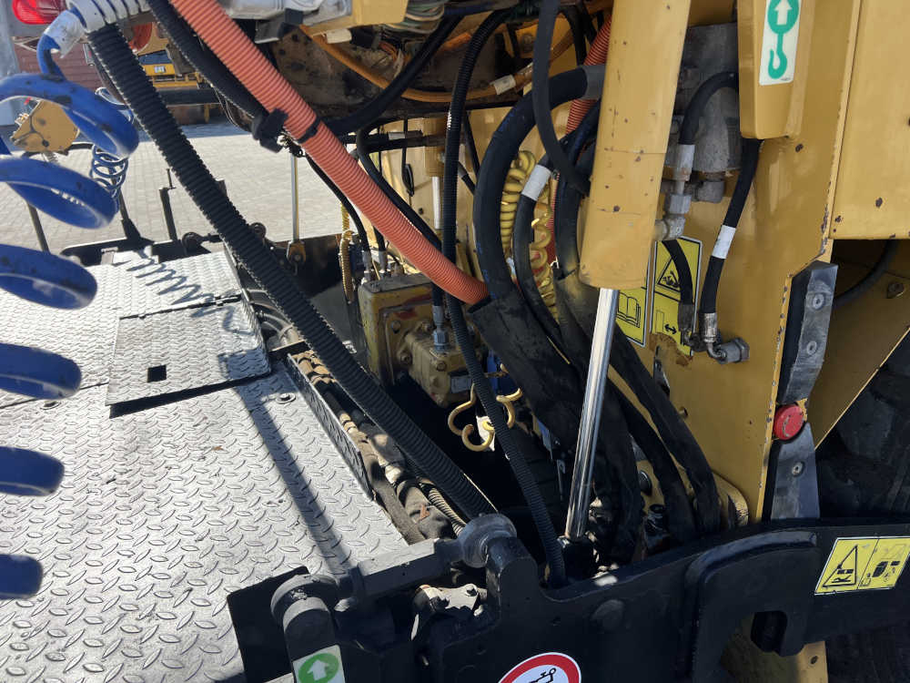 Usato 2012 Caterpillar AP 300