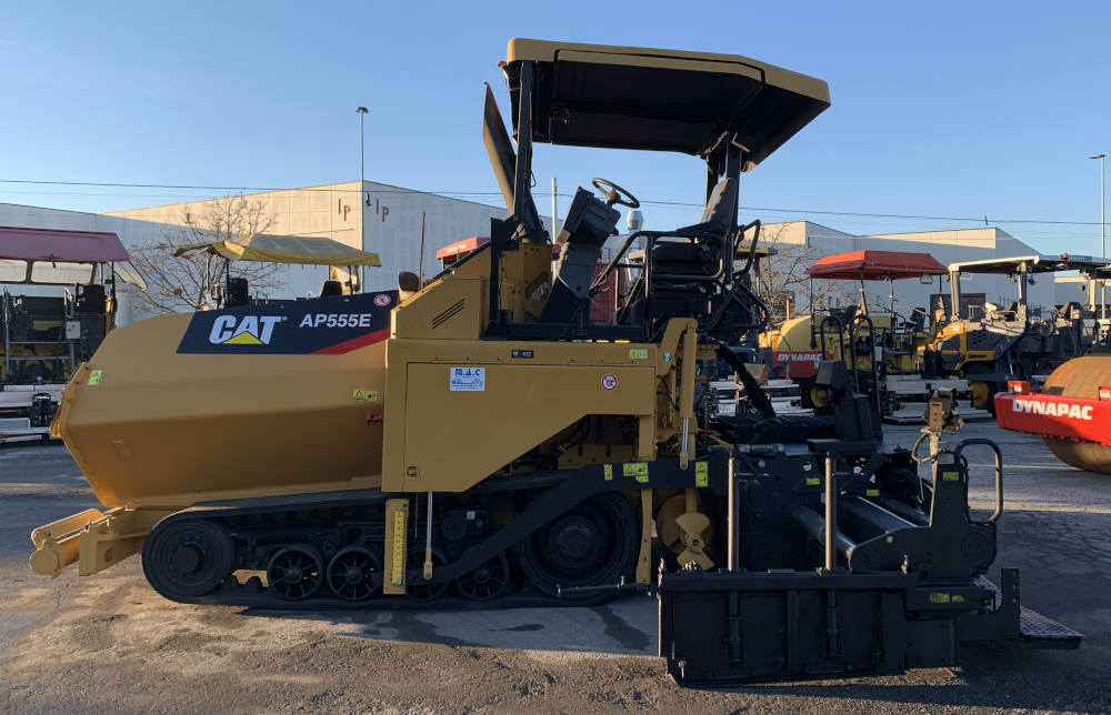 Usato 2013 Caterpillar AP 555E