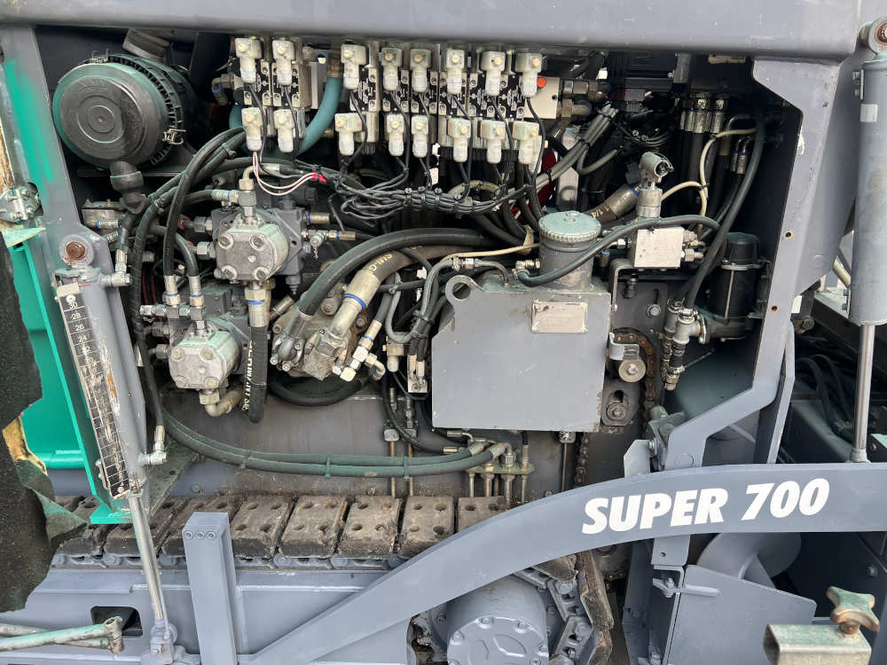 Usato 2011 Vogele Super 700