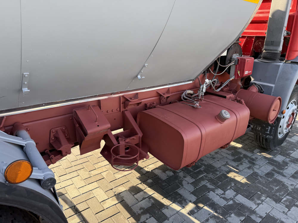 Usato 2004 Massenza B 8 B23 HY-EX