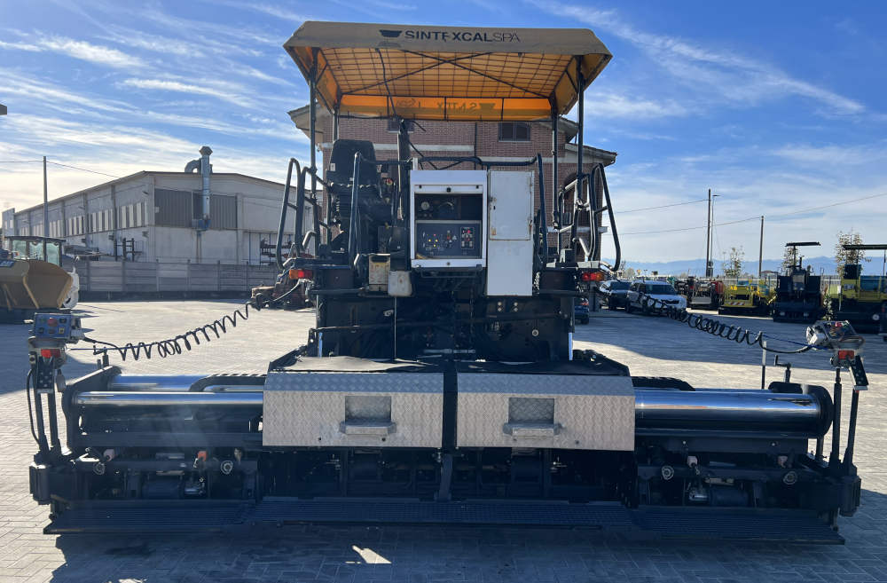 Usato 2007 Bomag BF 691P