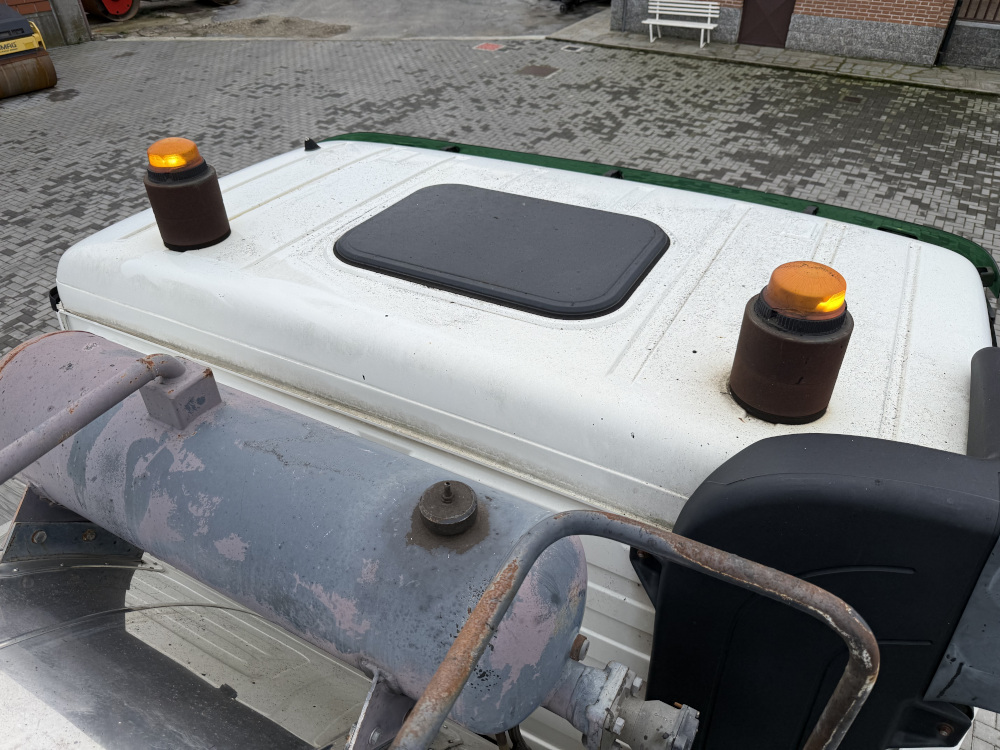 Usato 2008 Mercedes / Secmair 2536 / Chipsealer BCG 500