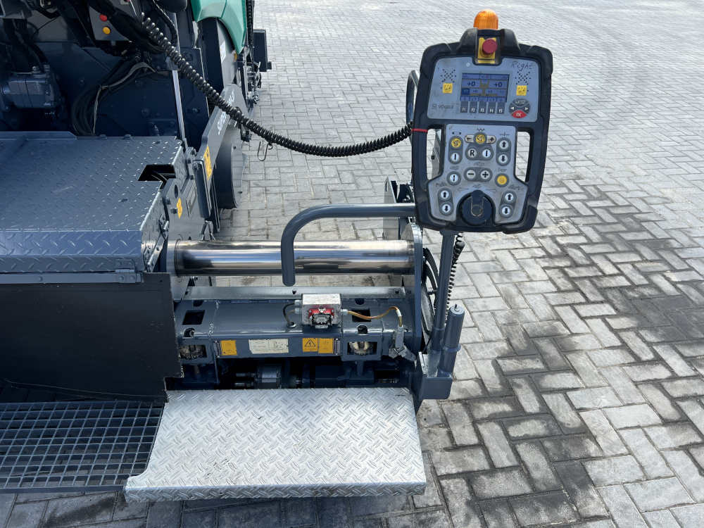 Usato 2018 Vogele S 1300-3i