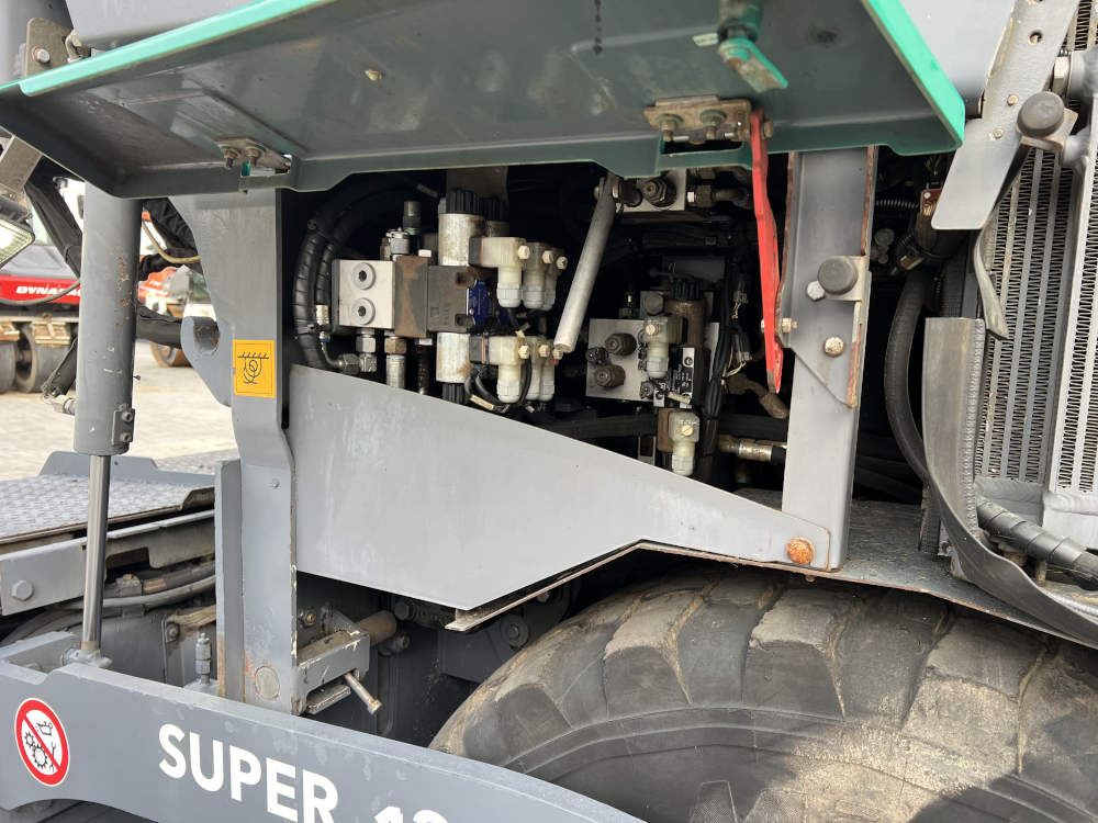 Usato 2016 Vogele S 1303-3i