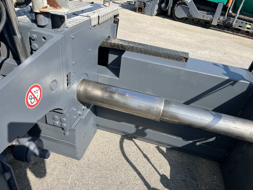 Usato 2010 Vogele S 1600-2