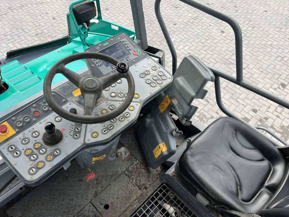 Usato 2016 Vogele S 1303-3i
