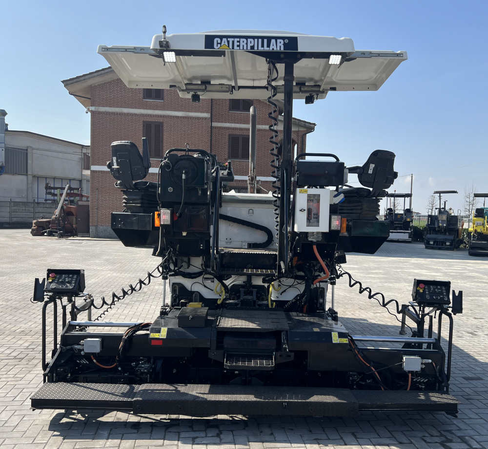 Usato 2016 Caterpillar AP 355F