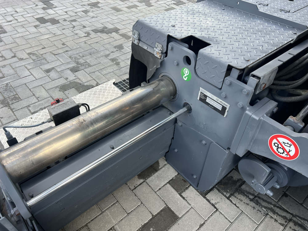 Usato 2016 Vogele S 1303-3i