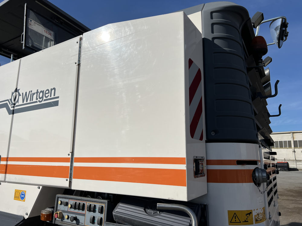 Usato 2014 Wirtgen W 200i -081-