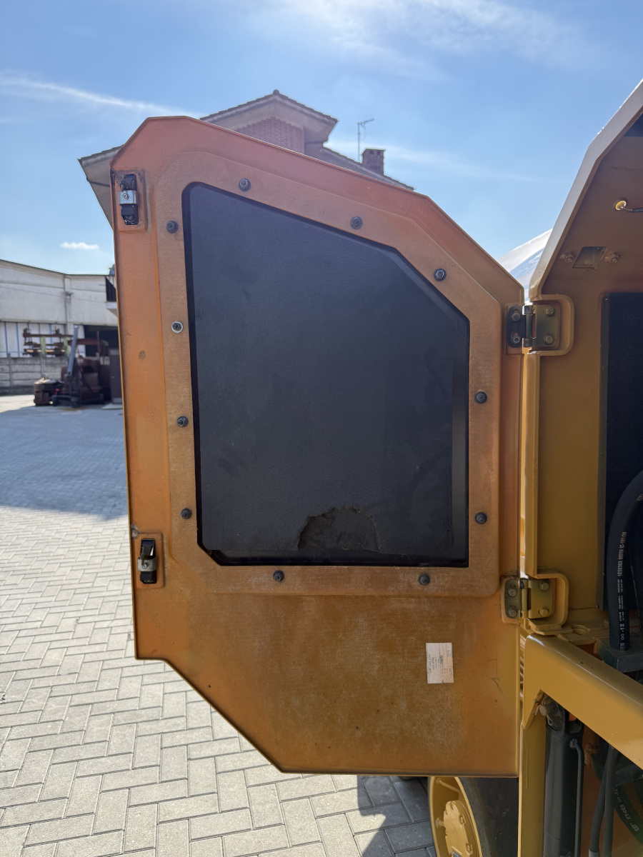 Usato 2018 Caterpillar AP 300F