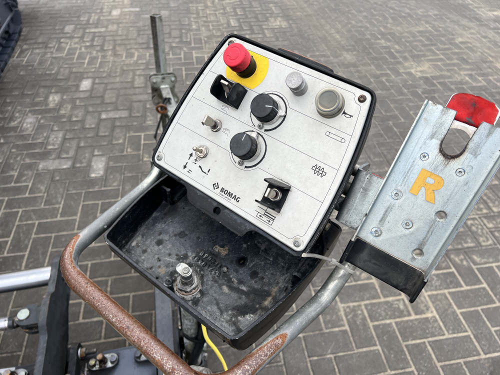 Usato 2019 Bomag BF 300 C-2