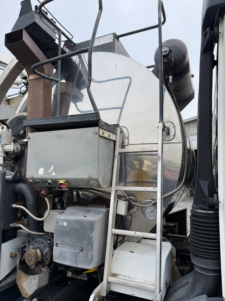 Usato 2008 Mercedes / Secmair 2536 / Chipsealer BCG 500