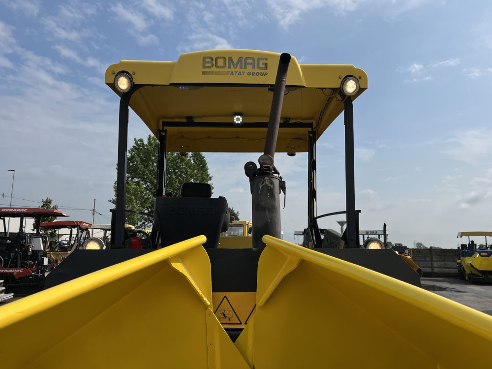 Usato 2011 Bomag BF 300C -1040-