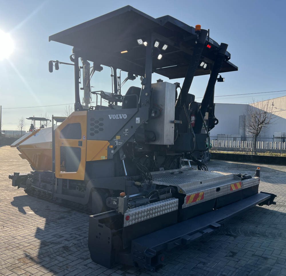 Usato 2014 Volvo P 6820C