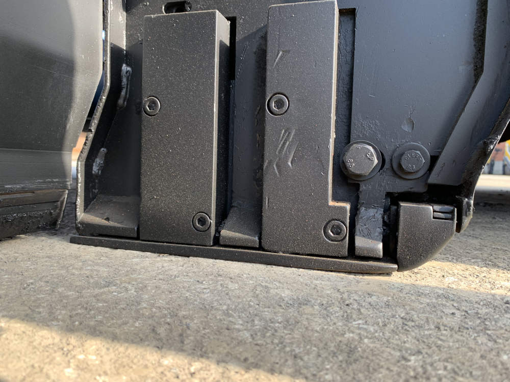 Usato 2003 Dynapac F 121 6W -278-