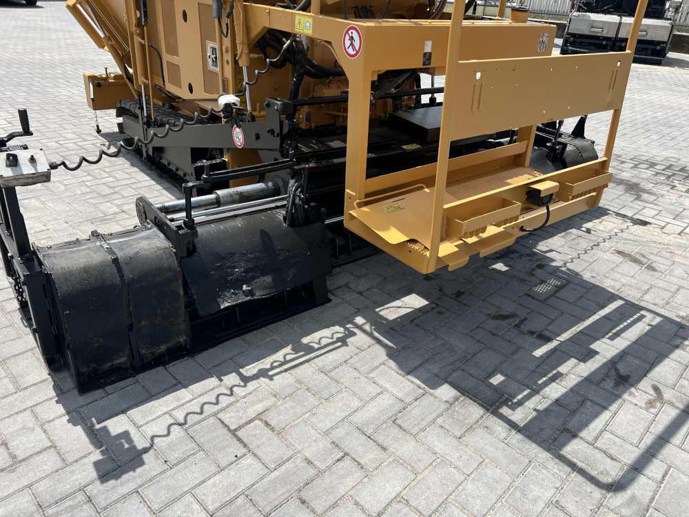 Usato 2017 Caterpillar AP 255E