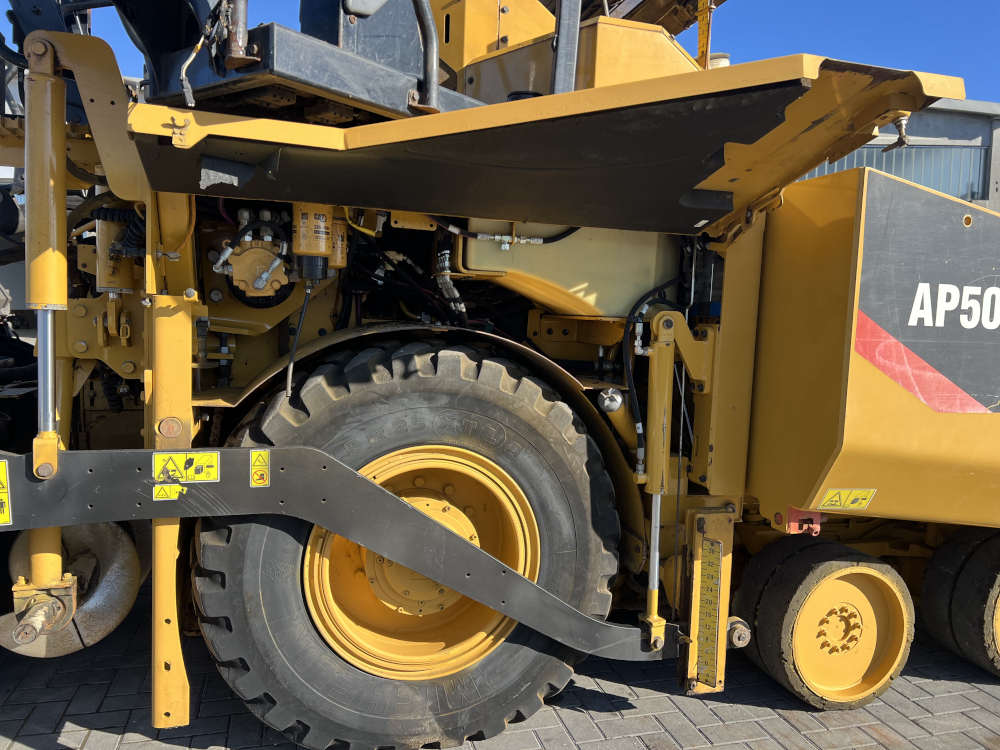 Usato 2014 Caterpillar AP 500E