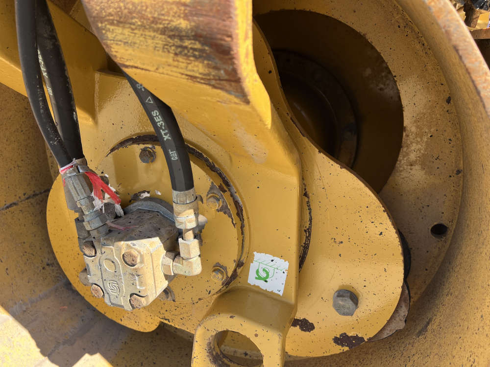 Usato 2006 Caterpillar CB 334E