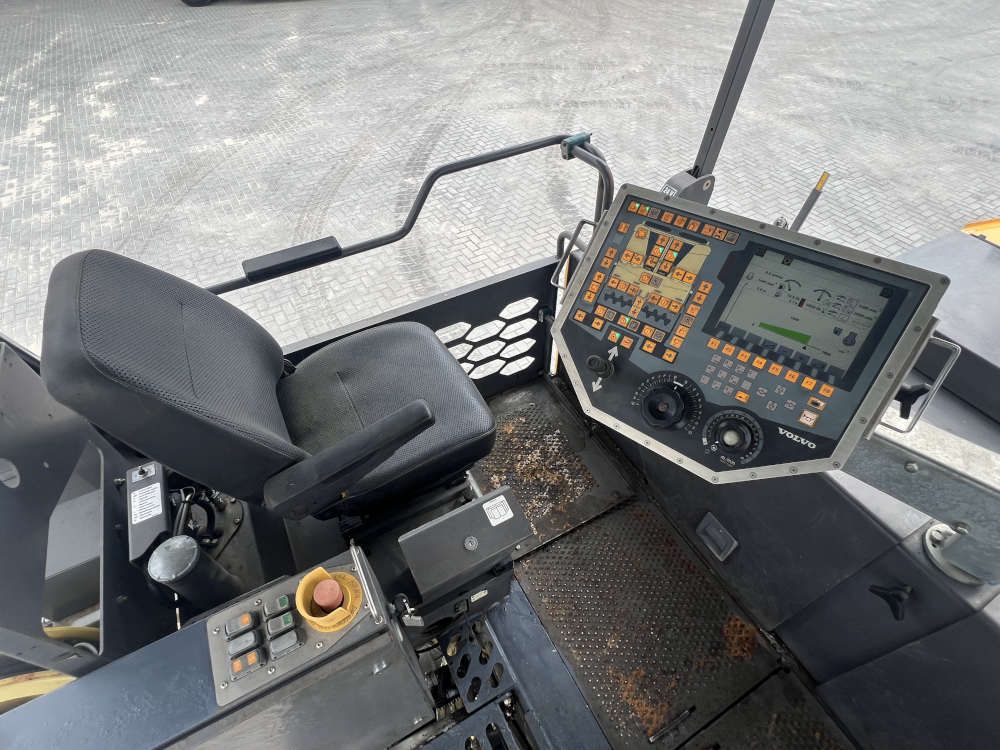 Usato 2017 Volvo P 7820C