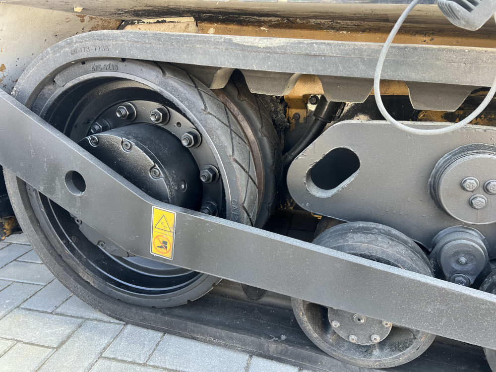 Usato 2016 Caterpillar AP 355F