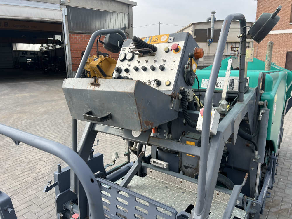 Usato 2011 Vogele Super 700