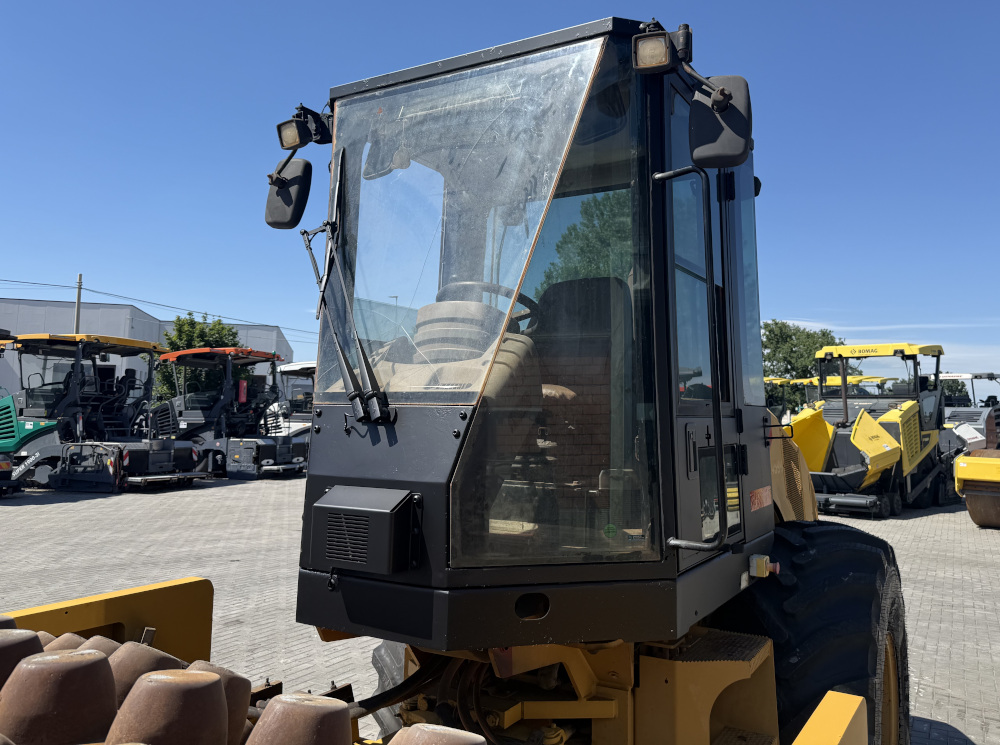 Usato 2010 Caterpillar CP 74