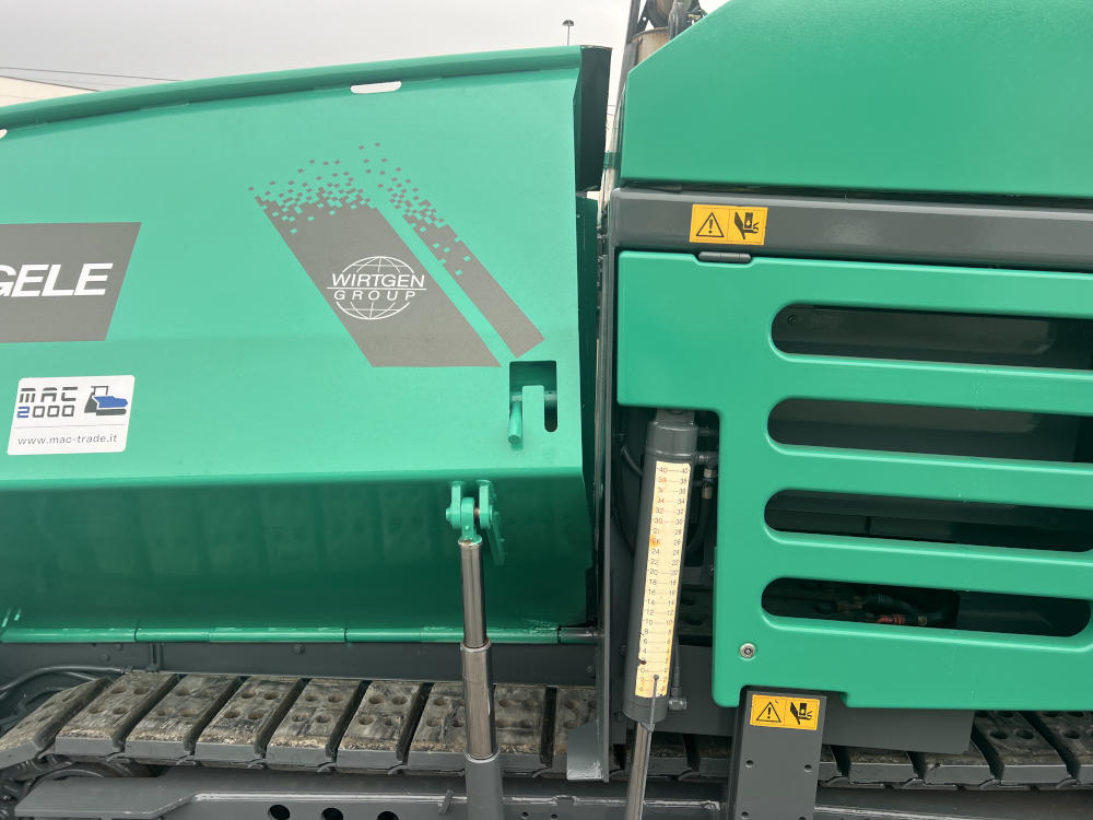 Usato 2011 Vogele S 1800-2