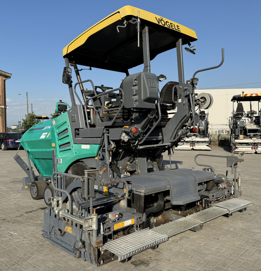 Usato 2021 Vogele S 1303-3i