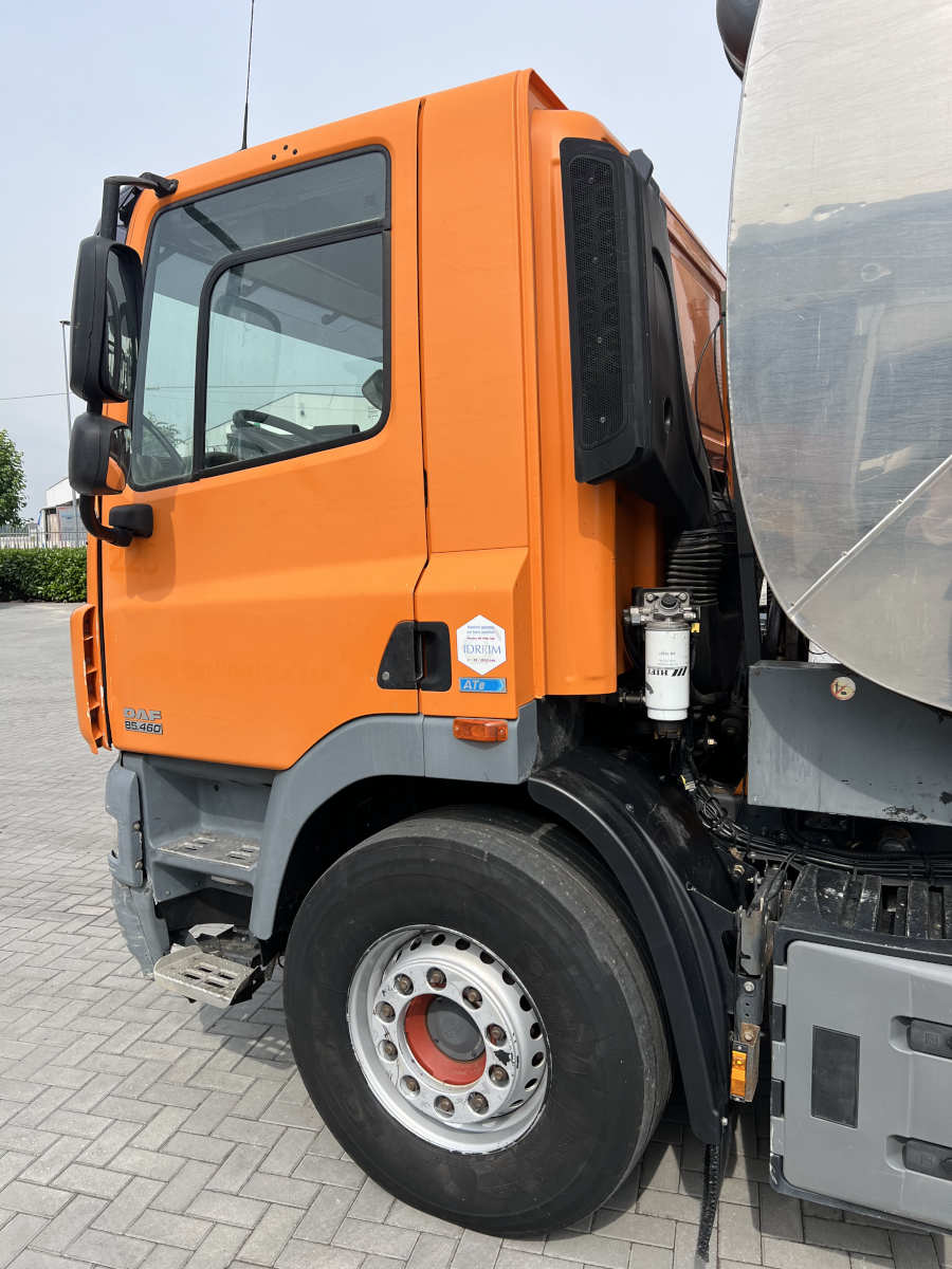 Usato 2012 Daf / Secmair CF 85.460 / Secmair Chipsealer BCG 500