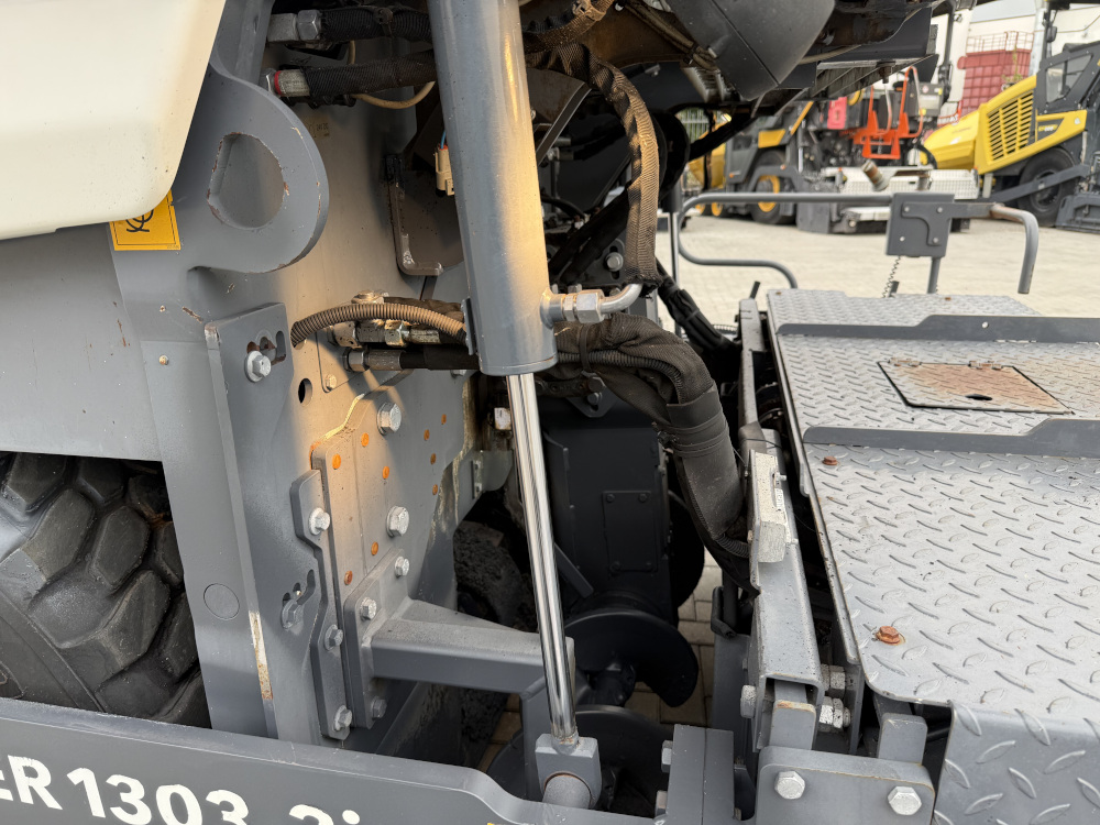 Usato 2021 Vogele S 1303-3i