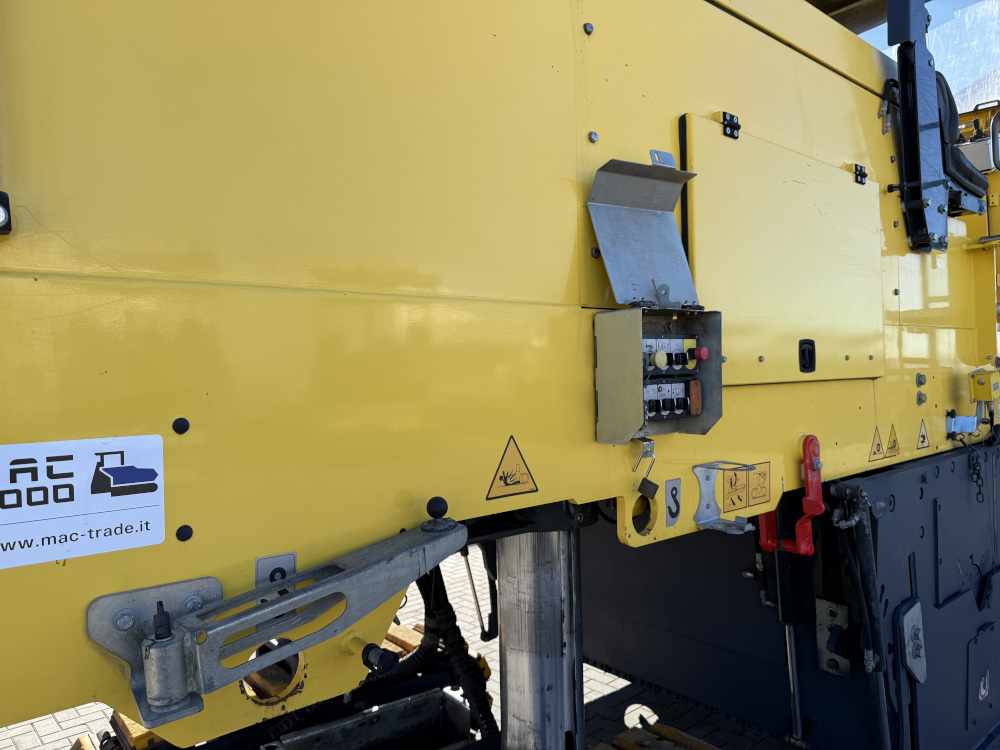 Usato 2016 Bomag BM 2000/60-2