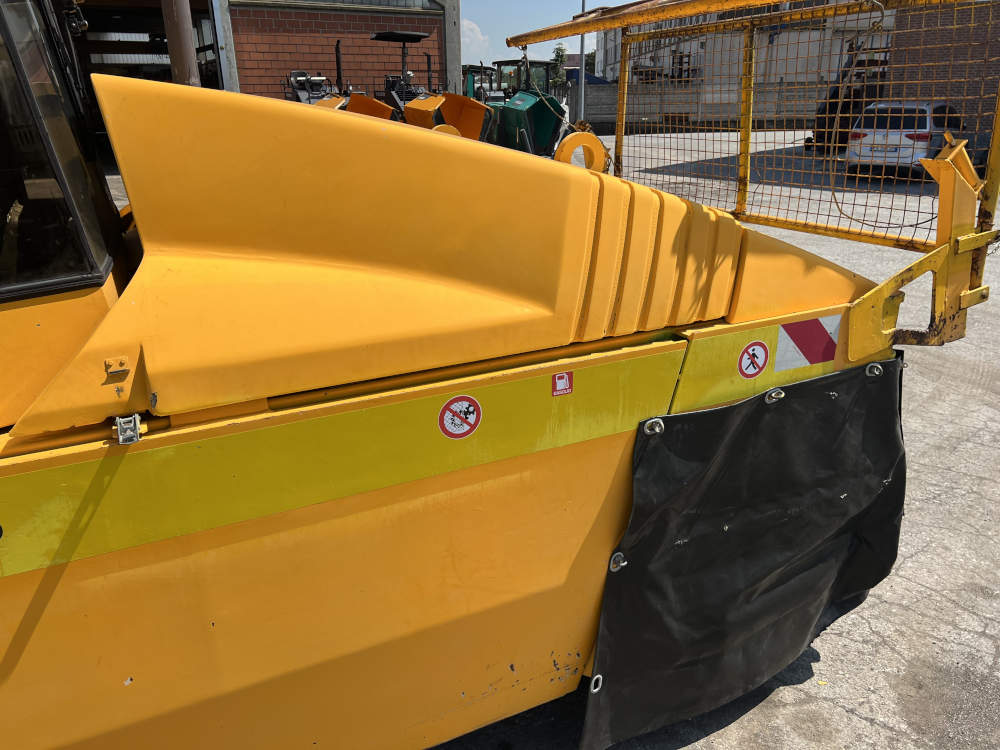 Usato 2001 Caterpillar PS 300B -521-