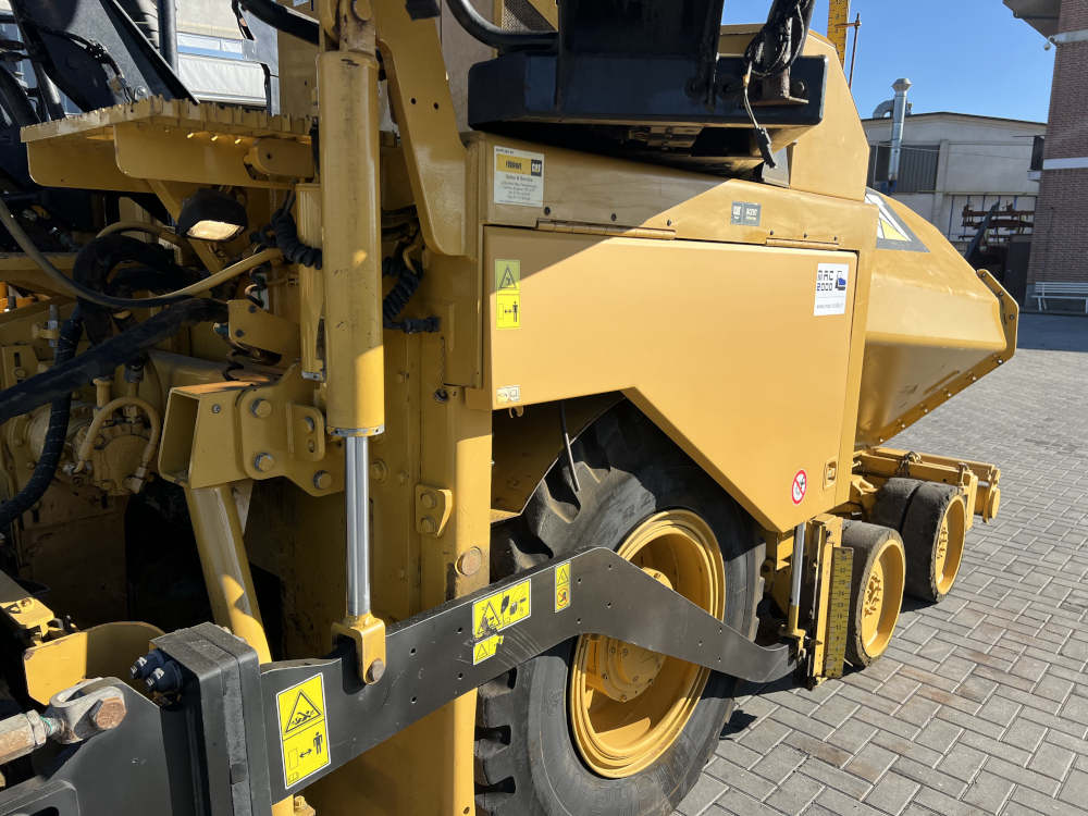 Usato 2014 Caterpillar AP 500E