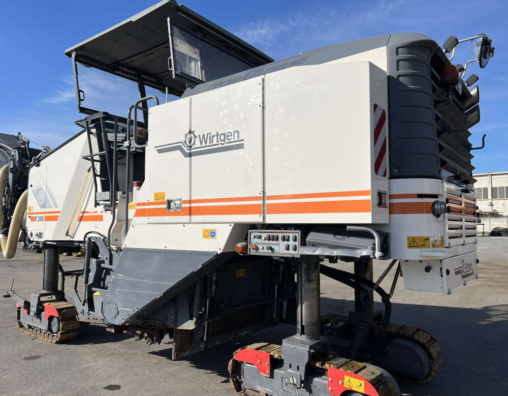 Usato 2014 Wirtgen W 200i -081-