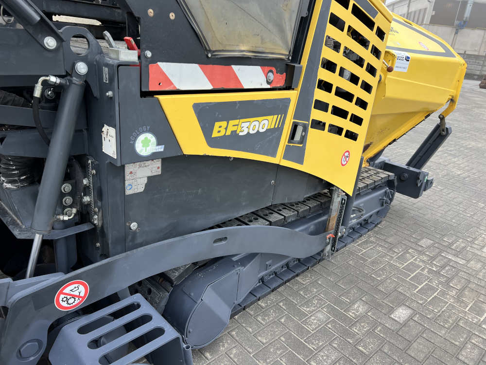 Usato 2019 Bomag BF 300 C-2
