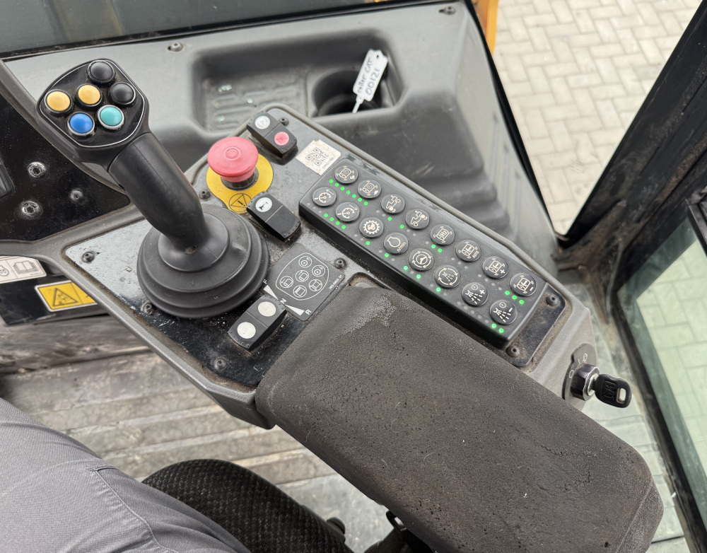 Usato 2014 Caterpillar CD 54B