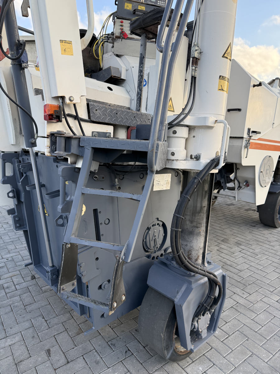 Usato 2001 Wirtgen W 1000F