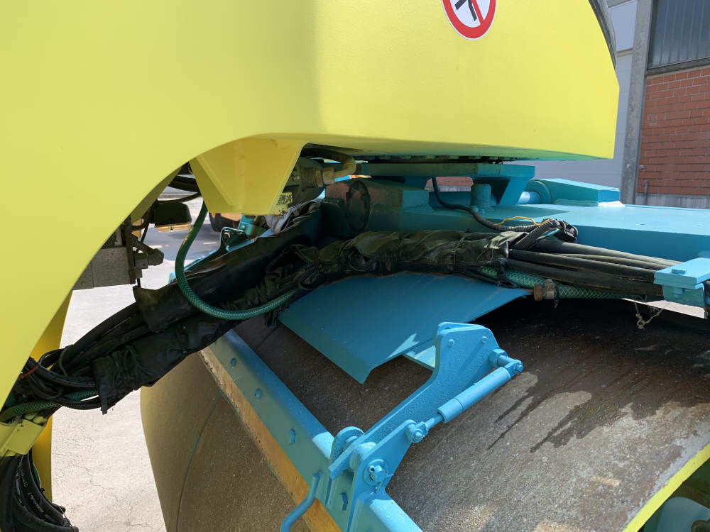 Usato 2010 Ammann AV 95-2