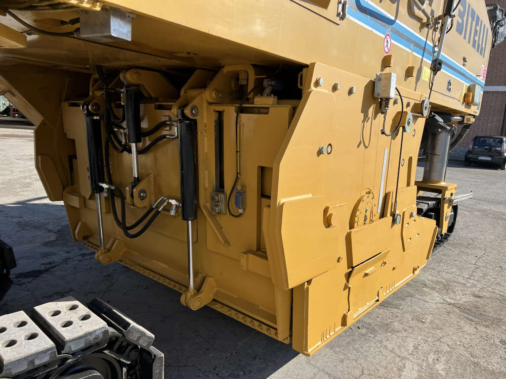 Usato 2003 Bitelli SF 200R -002-