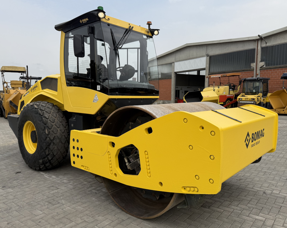 Usato 2021 Bomag BW 216 DH-5