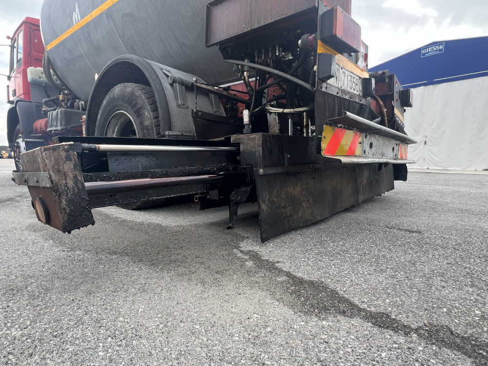 Usato 2004 Massenza B 8 B23 HY-EX